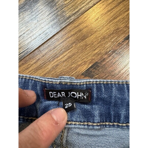 DEAR JOHN Women's Light Wash Distressed Denim  Jean Short Blue Size 25 - Picture 3 of 6